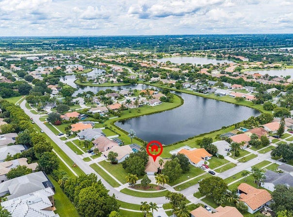 10884 Paso Fino Drive, Lake Worth, FL 33449