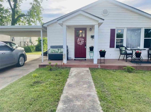 202 S Walnut St Street, Bristow, OK 74010