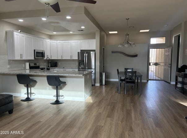 7006 E JENSEN Street, Mesa, AZ 85207