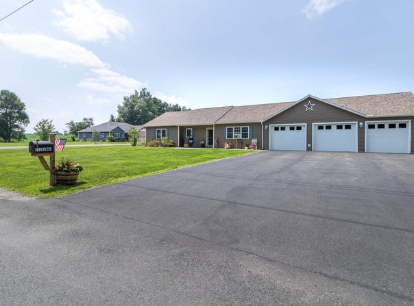 120 Dashner Circle, Derby, VT 05830