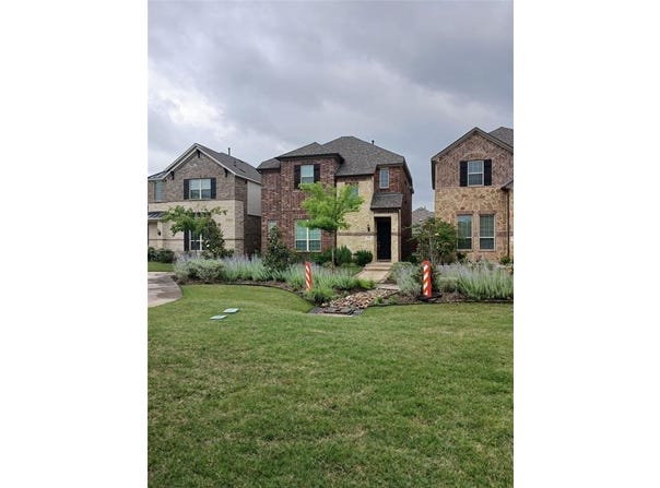4326 Maple Bloom Drive, Arlington, TX 76005