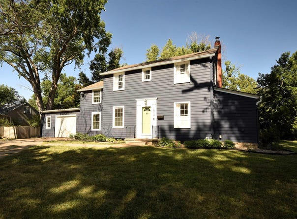 1844 SW Collins AVE, Topeka, KS 66604
