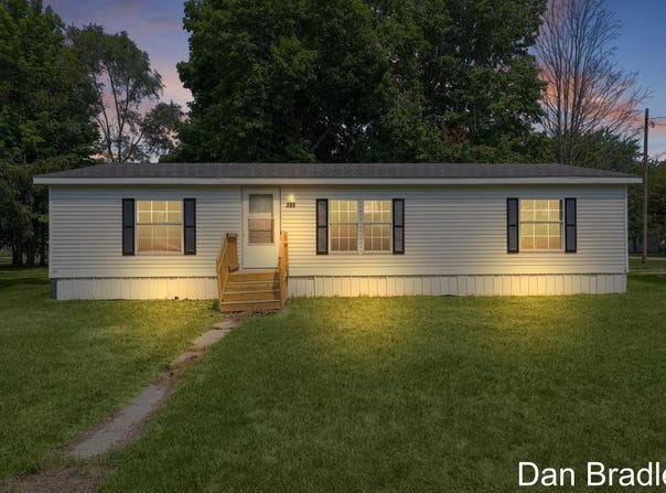 219 Williams Street, Howard City, MI 49329