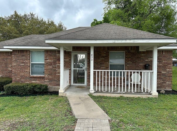 833 East Camp Street, La Grange, TX 78945