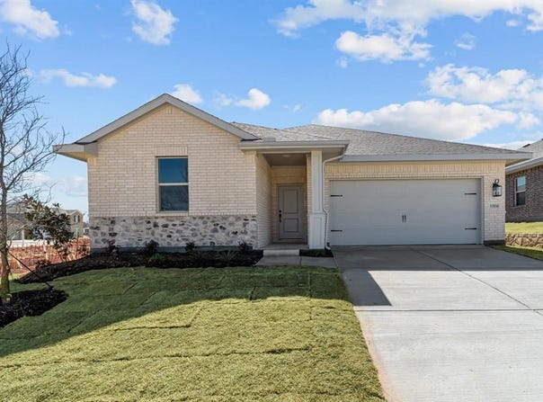 1304 Richardson, Howe, TX 75459