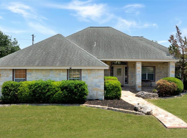 14053 Huber RD, Seguin, TX 78155