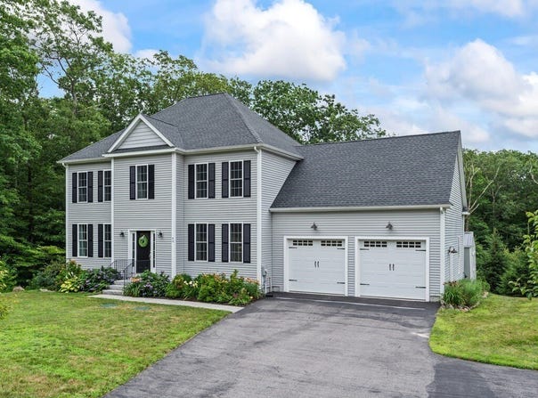 60 Woodland Rd, Douglas, MA 01516