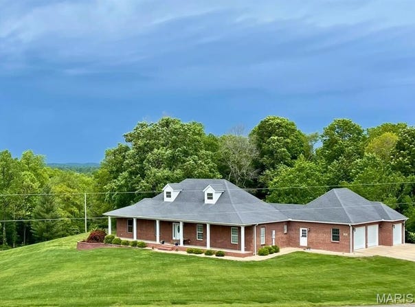 149 Windy Point Avenue, Cape Girardeau, MO 63701