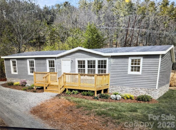 Kelly Hunter Road, Marshall, NC 28753