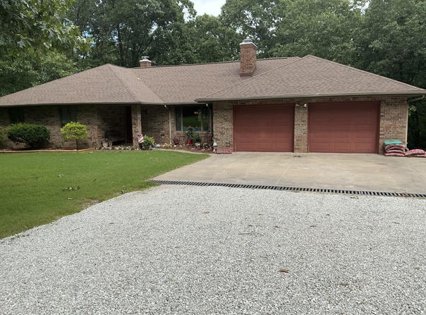 141 State Hwy Hh, Galena, MO 65656