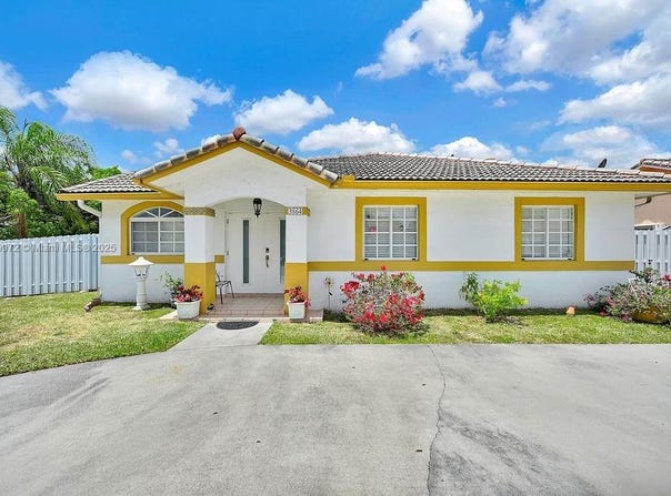3864 SW 145th Ave, Miami, FL 33175