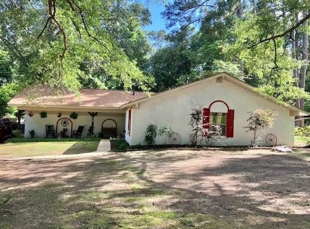 2231 PINECREST DR, Nacogdoches, TX 75965