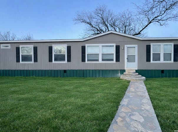 312 thomas, Brackettville, TX 78832