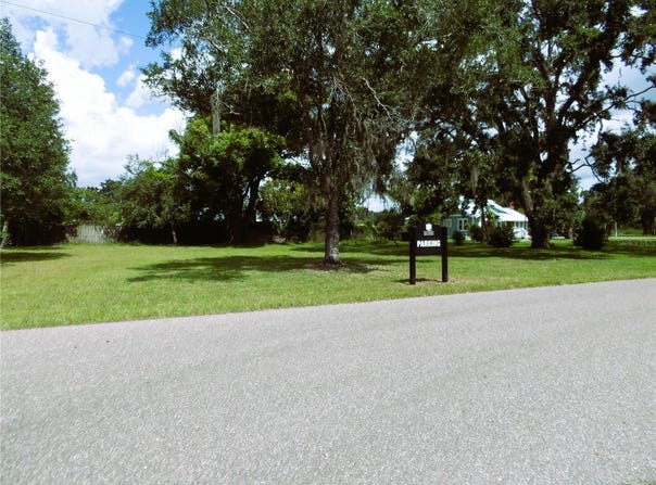 310 OAK AVENUE, BRANDON, FL 33510