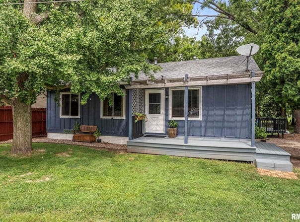 3319 2ND Street Court, East Moline, IL 61244