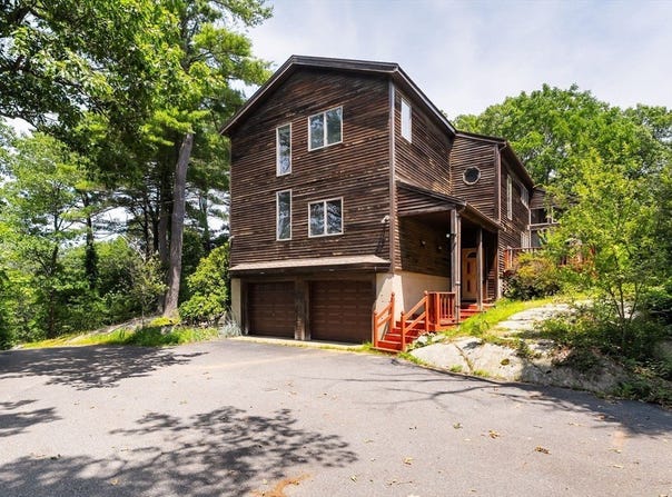 3 Bray St, Gloucester, MA 01930