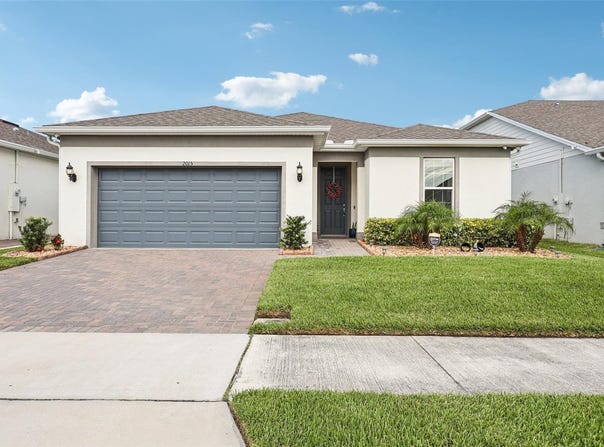 2015 SPRING SHOWER CIRCLE, KISSIMMEE, FL 34744