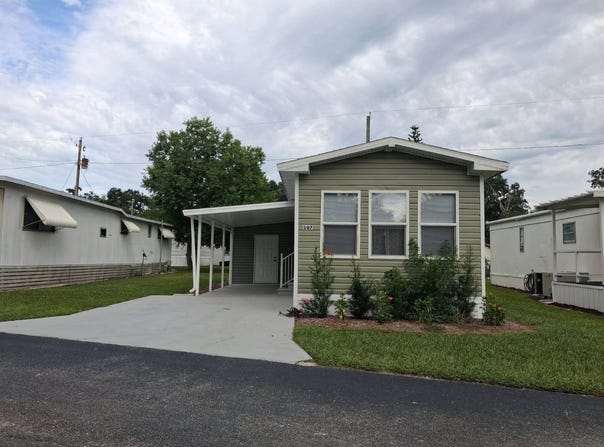 107 Oakhill Rd, Valrico, FL 33594