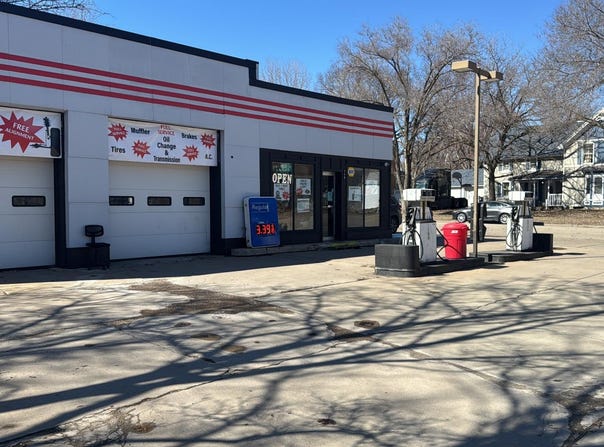 728 Central Avenue N, Faribault, MN 55021