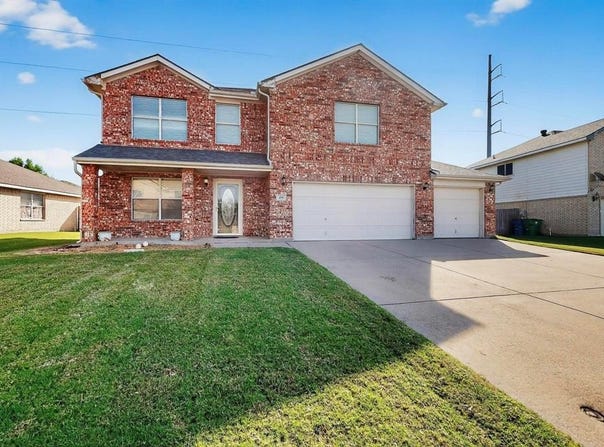 219 Vivian Drive, Waxahachie, TX 75165