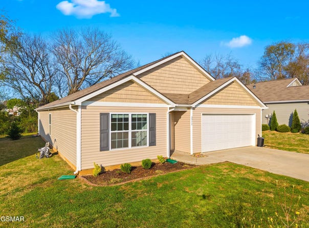 2577 Cottonwood Drive, Sevierville, TN 37876