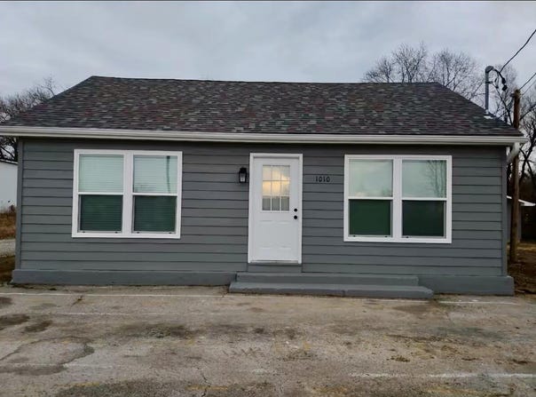 1010 N Jefferson Street, Ava, MO 65608