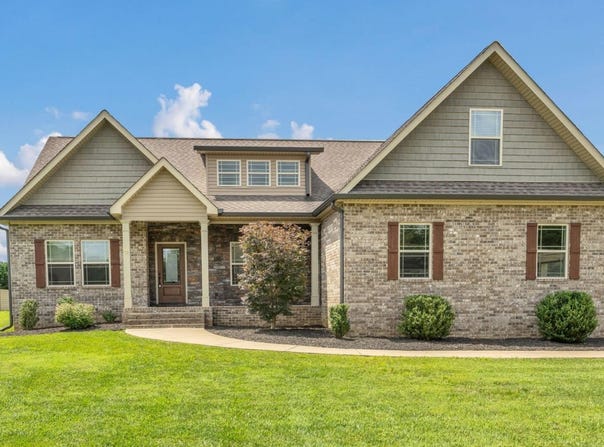 386 Twelve Oaks Drive, Rock Spring, GA 30739
