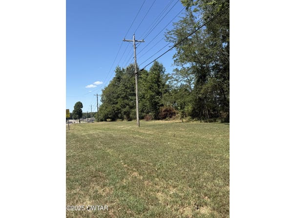 Harrison Street, Paris, TN 38242