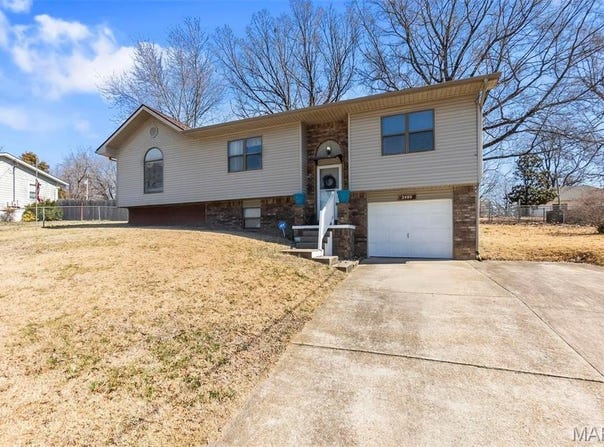 2400 National Avenue, Poplar Bluff, MO 63901