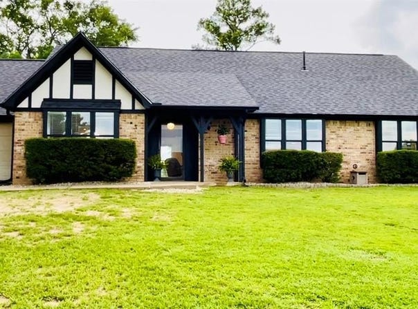 101 Branch Street, Pittsburg, TX 75686