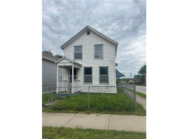 231 Osage Street, Leavenworth, KS 66048