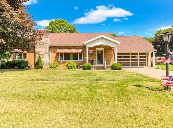 5157 Alliance Road NW, Malvern, OH 44644