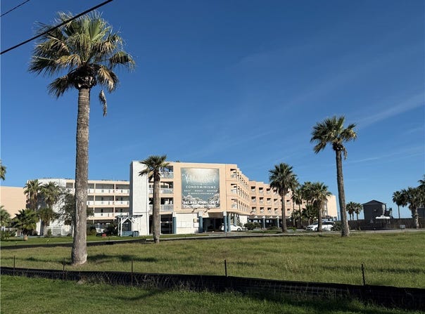 3938 Surfside Boulevard, Corpus Christi, TX 78402