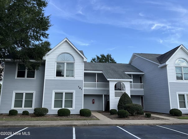 101 W Victoria Court W, Greenville, NC 27834