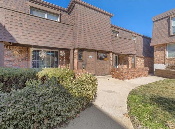 13485 Coliseum Drive, Chesterfield, MO 63017