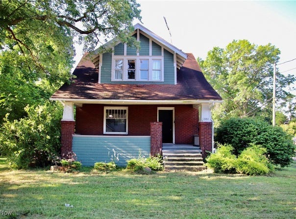 1284 Norton Avenue, Norton, OH 44203