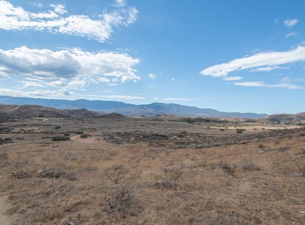 42212 Powerline Road, Hemet, CA 92543