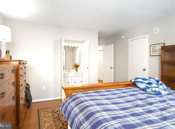 205 E JOPPA ROAD, TOWSON, MD 21286
