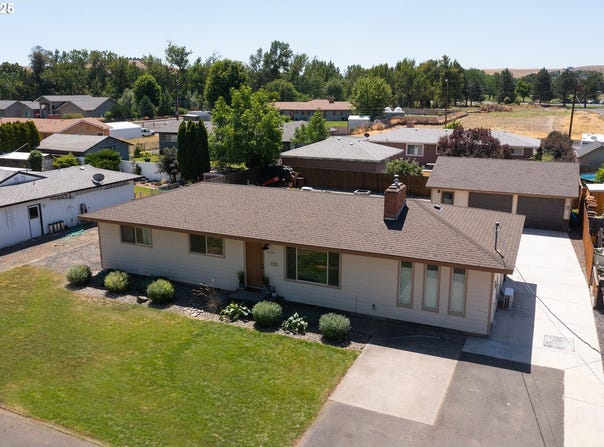 4218 SW JAY AVE, Pendleton, OR 97801