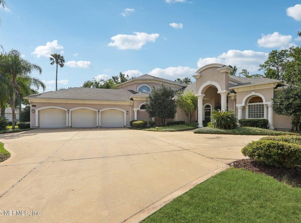 347 CLEARWATER Drive, Ponte Vedra Beach, FL 32082