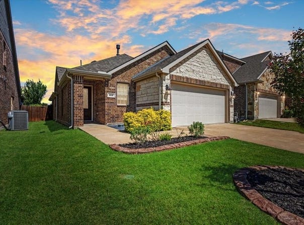 612 Grand Falls Lane, McKinney, TX 75071