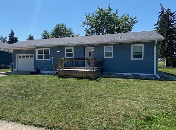 301 11th Street, Ipswich, SD 57451