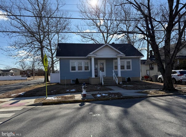 300 THOMSON AVENUE, PAULSBORO, NJ 08066