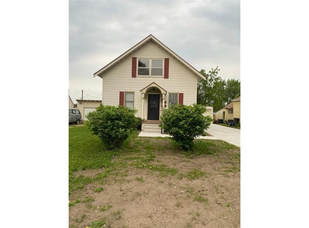 1008 W 2nd Street, Winona, MN 55987