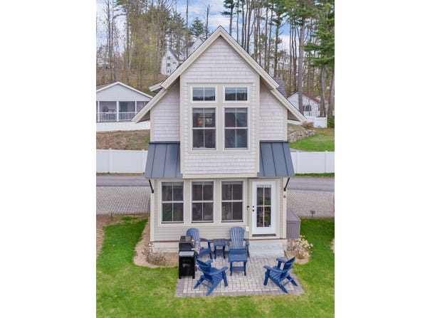 109 Weirs Boulevard, Laconia, NH 03246