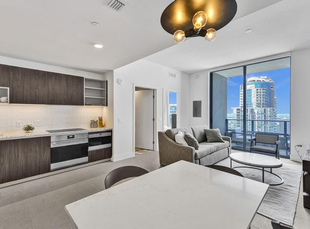 159 NE 6th Street, Miami, FL 33132