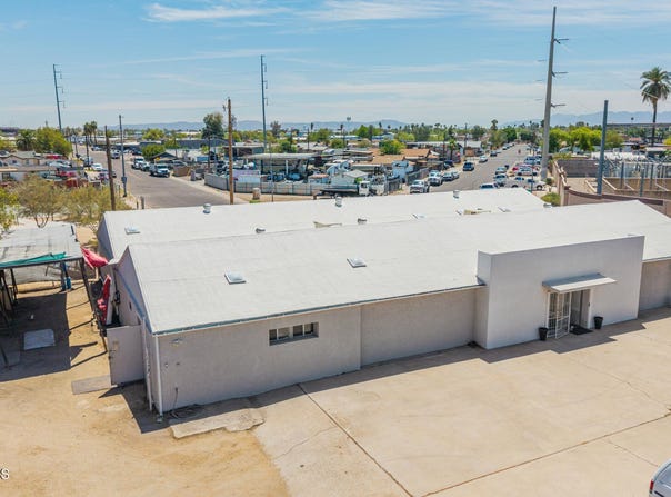 5850 W Market Street, Glendale, AZ 85301
