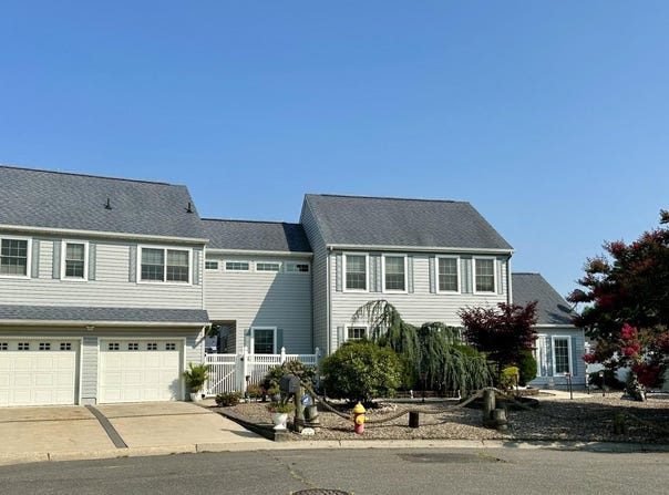 124 LEE DRIVE, MANAHAWKIN, NJ 08050
