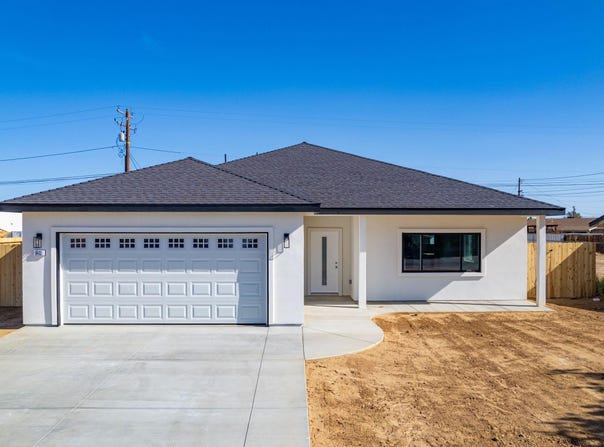 8413 Great Circle Drive, California City, CA 93505