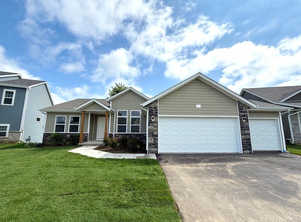 801 Colt Drive, Belleville, WI 53508